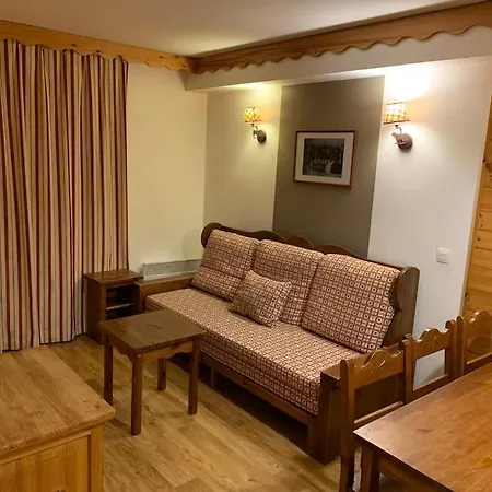 Apartment Cosy Pour 6 Pers En Plein Centre Station Les Orres 1800, Rdc, Pied Des Pistes